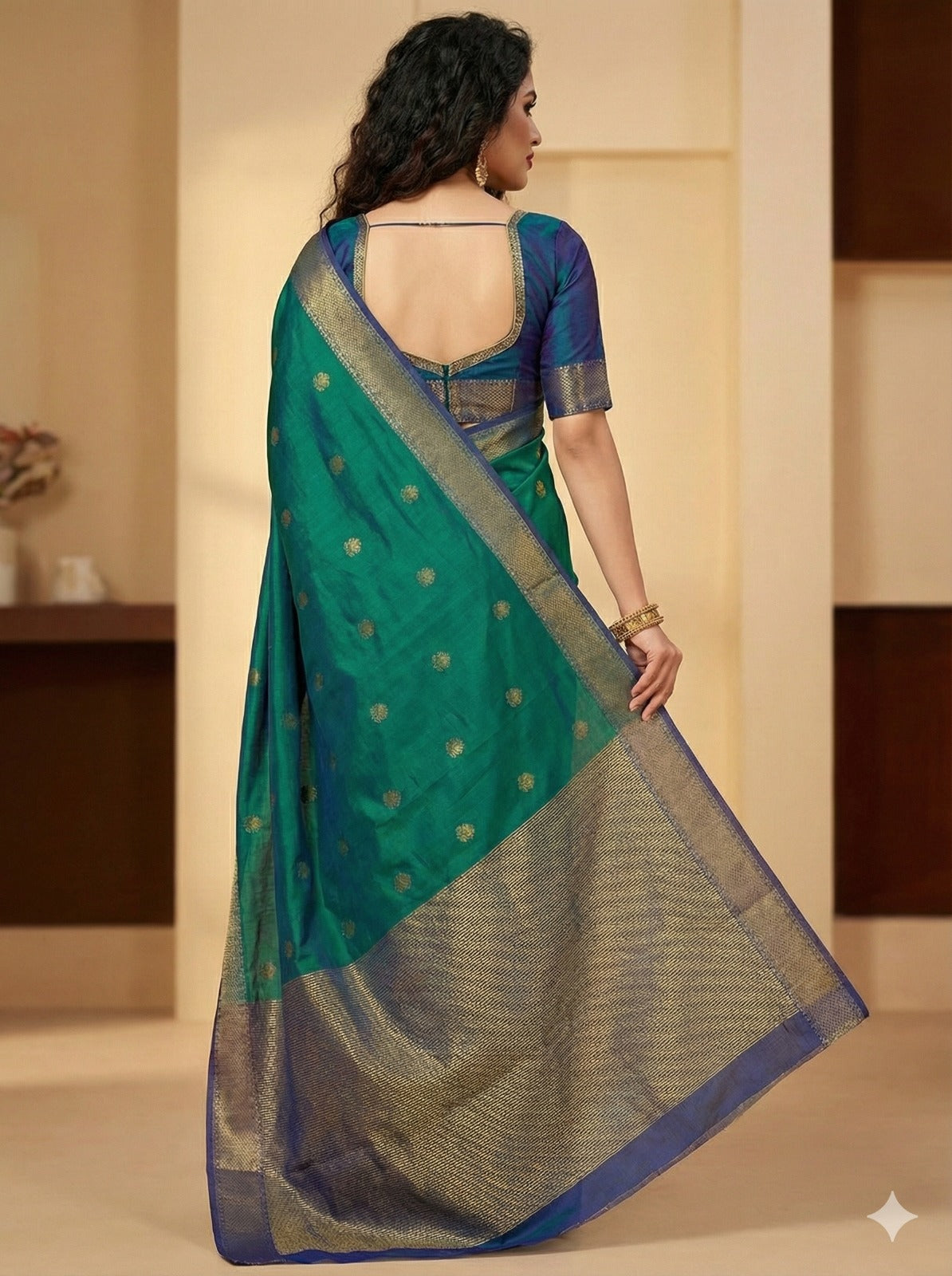 Handloom Teal Green Maheshwari Silk Cotton Saree with Lotus Boota & Zari Border – Traditional Dobby Weave