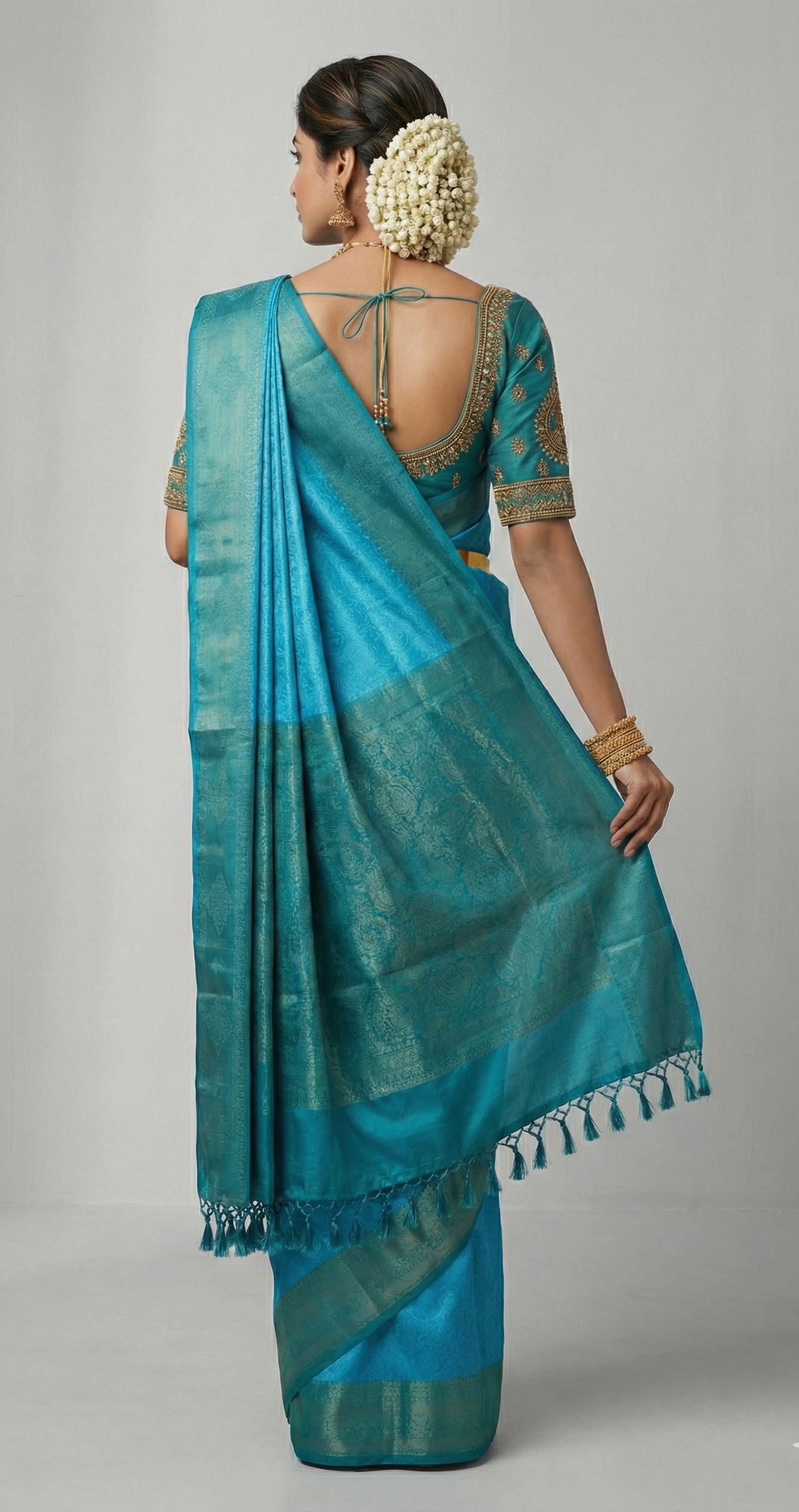 Vibrant Blue Silk Handloom Saree with Rich Teal Geometric Border and Pallu