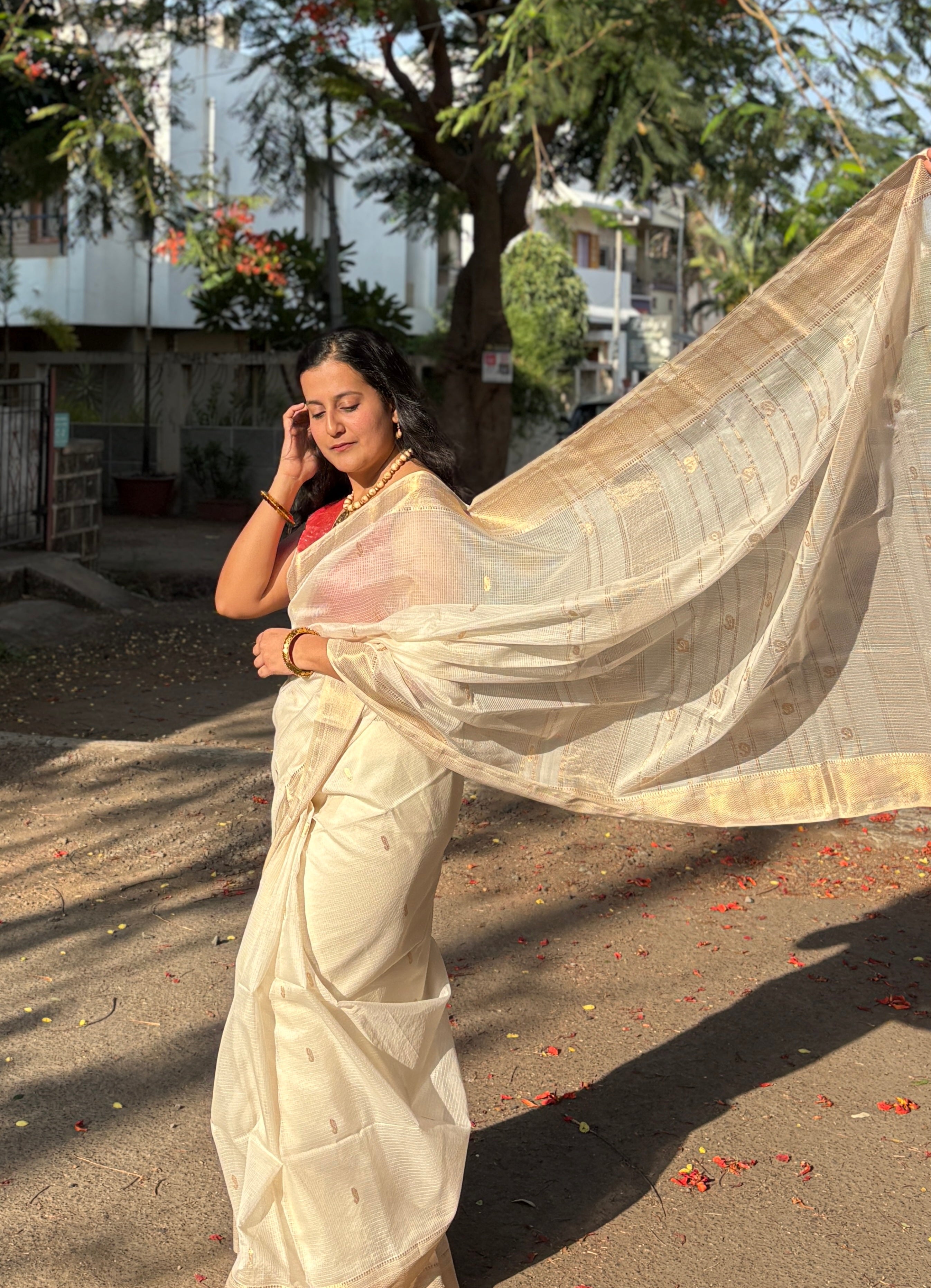 Handwoven Ivory Maheshwari Silk-Cotton Saree with Gold Zari & South Indian Temple Motifs