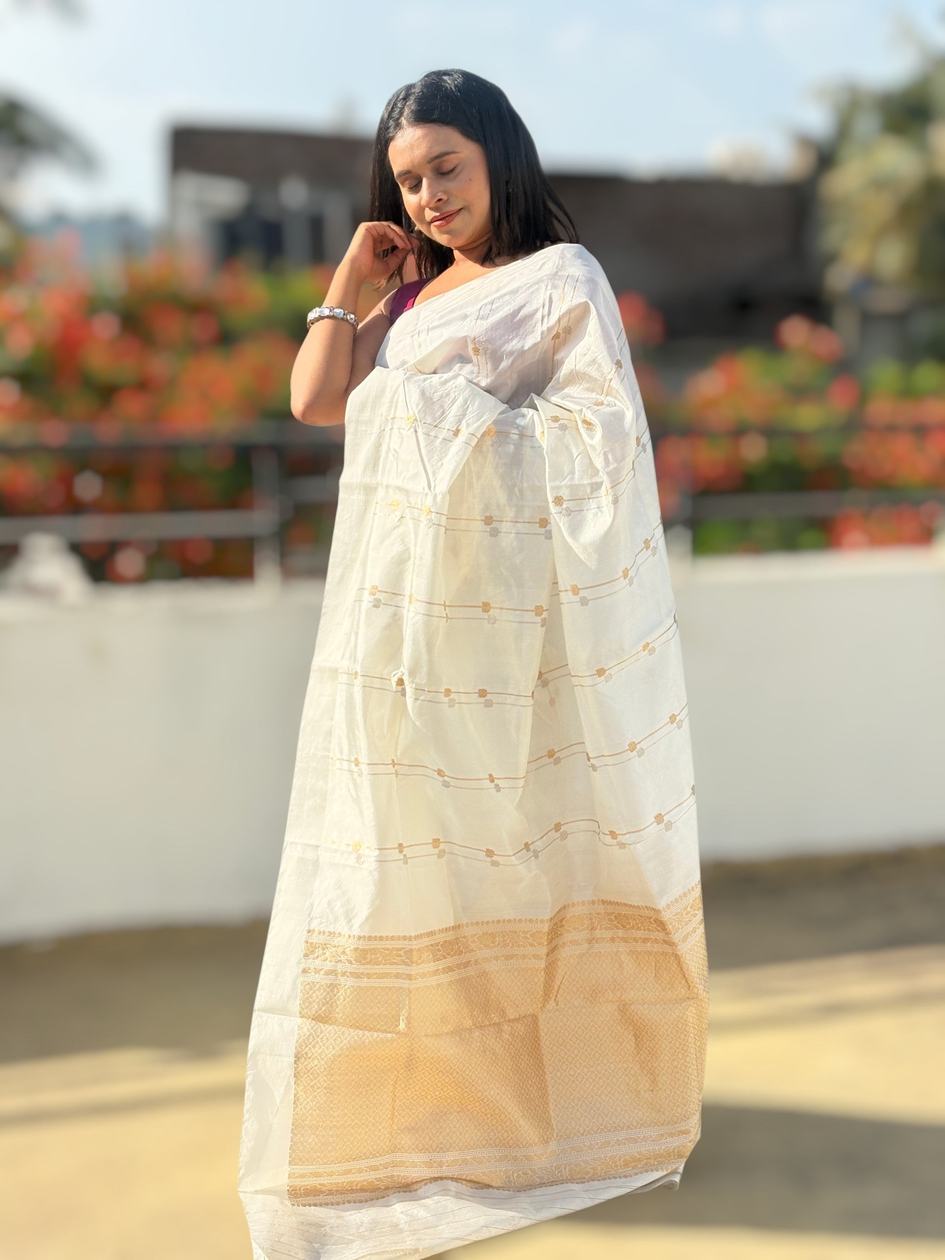 Premium unique White Pattu Silk Chanderi Saree with Golden Zari Pallu | SUTA‑SAGA