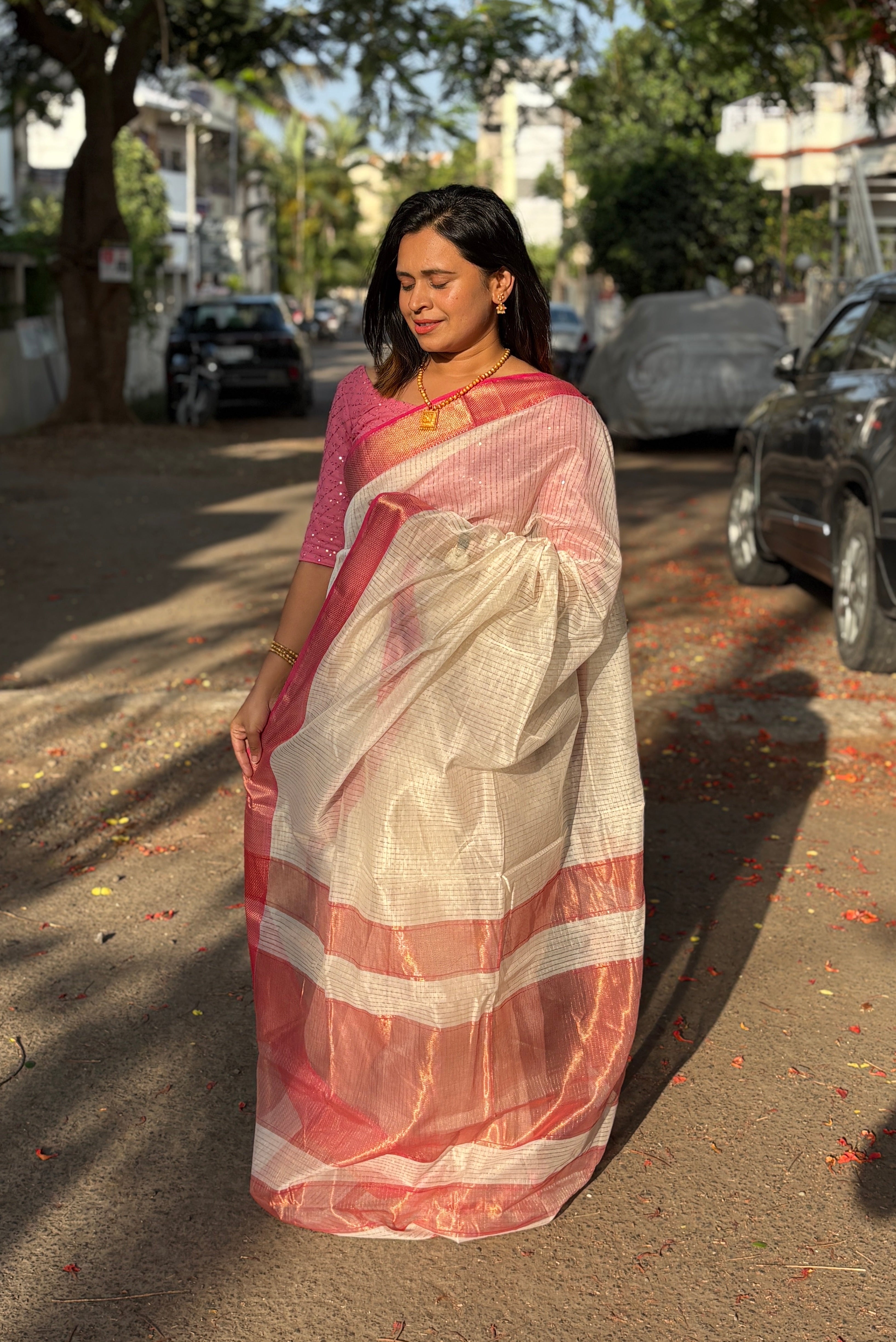 Authentic Off-White Handloom Maheshwari Silk Cotton Saree with Silver Zari Checks | SUTA-SAGA